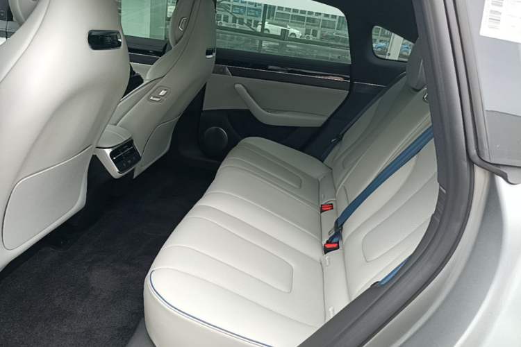 Used Hima Luxeed S7 2024 Max RS Four-Wheel-Drive Performance Edition Left Rear Seat