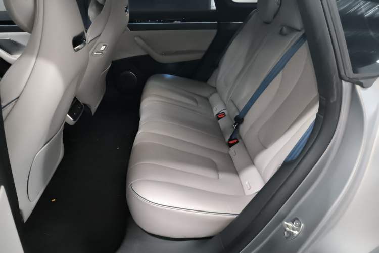Used Hima Luxeed S7 2024 Max RS Four-Wheel-Drive Performance Edition Left Rear Seat
