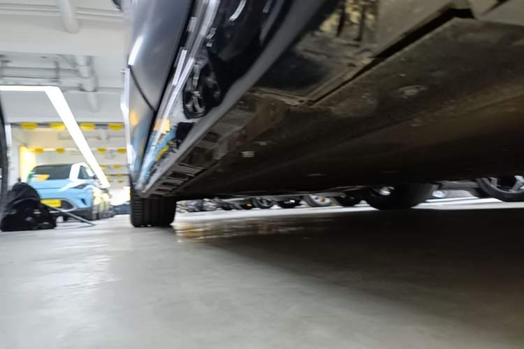 Used Hima Luxeed S7 2024 Max RS Four-Wheel-Drive Performance Edition Left Side Sill