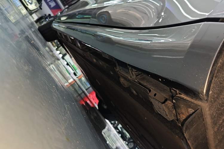 Used Hima Luxeed S7 2024 Pro Model Left Side Sill