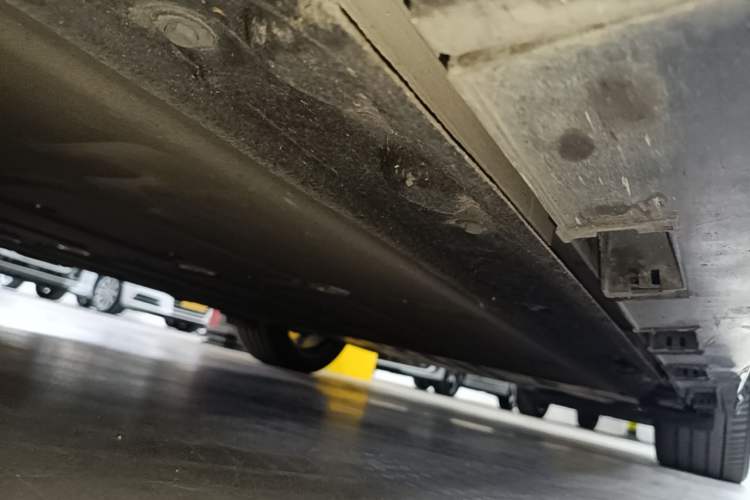 Used Hima Luxeed S7 2024 Max RS Left Side Sill