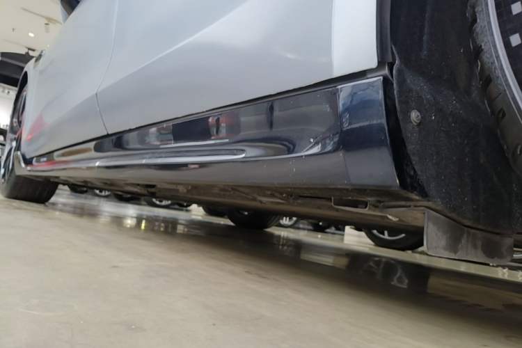 Used Hima Luxeed S7 2024 Max RS Four-Wheel-Drive Performance Edition Left Side Sill