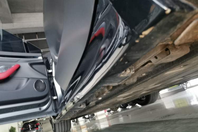 Used Hima Luxeed S7 2024 Ultra Four-Wheel Drive Flagship Edition Left Side Sill