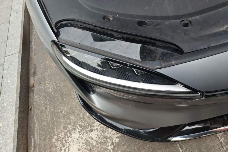 Used Hima Luxeed S7 2024 Max RS Four-Wheel-Drive Performance Edition Right Front Headlight