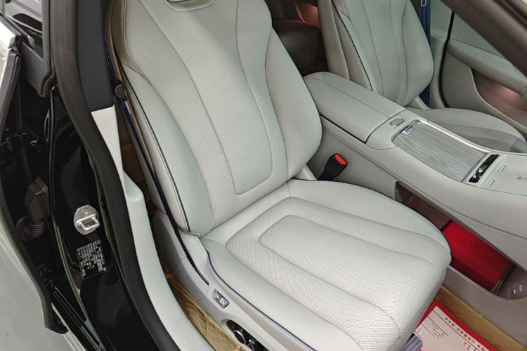 Used Hima Luxeed S7 2024 Pro Model Right Front Seat