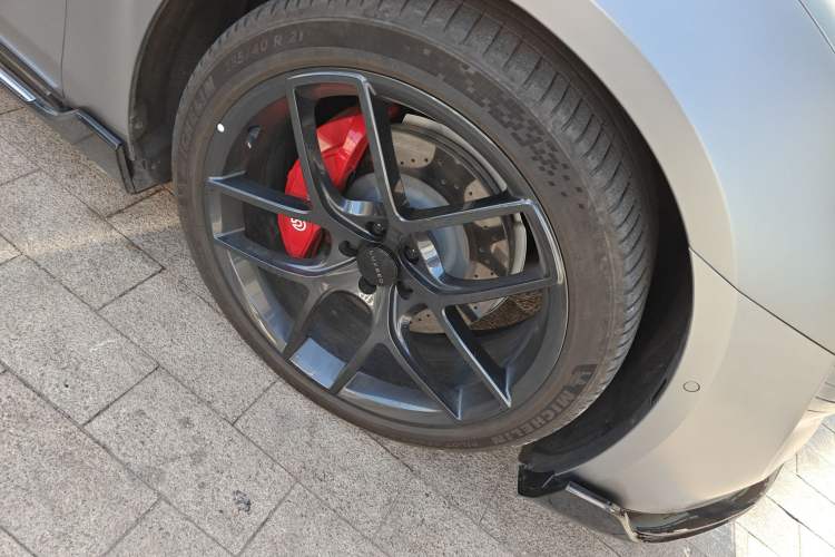 Used Hima Luxeed S7 2024 Max RS Four-Wheel-Drive Performance Edition Right Front Wheel Hub