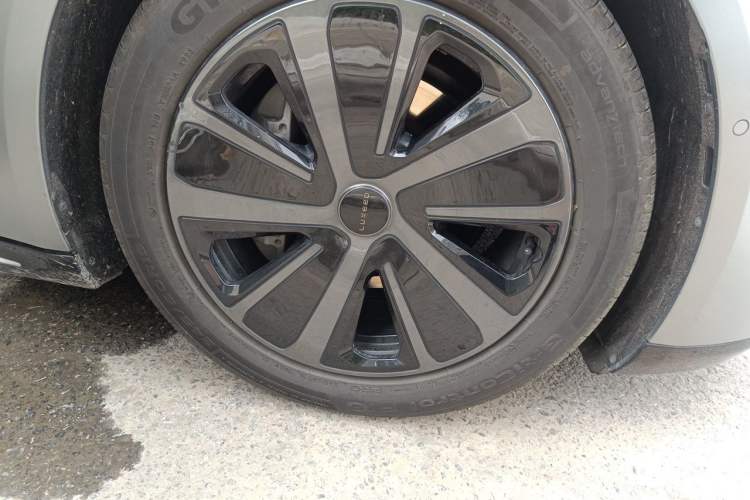 Used Hima Luxeed S7 2024 Max Right Front Wheel Hub