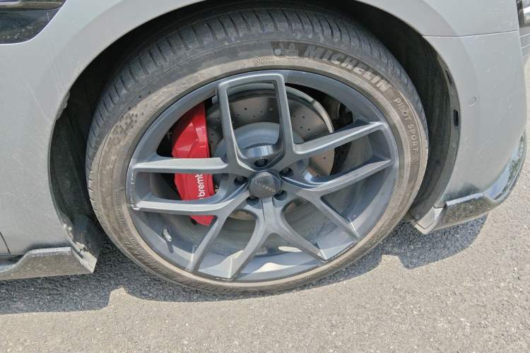 Used Hima Luxeed S7 2024 Max RS Four-Wheel-Drive Performance Edition Right Front Wheel Hub