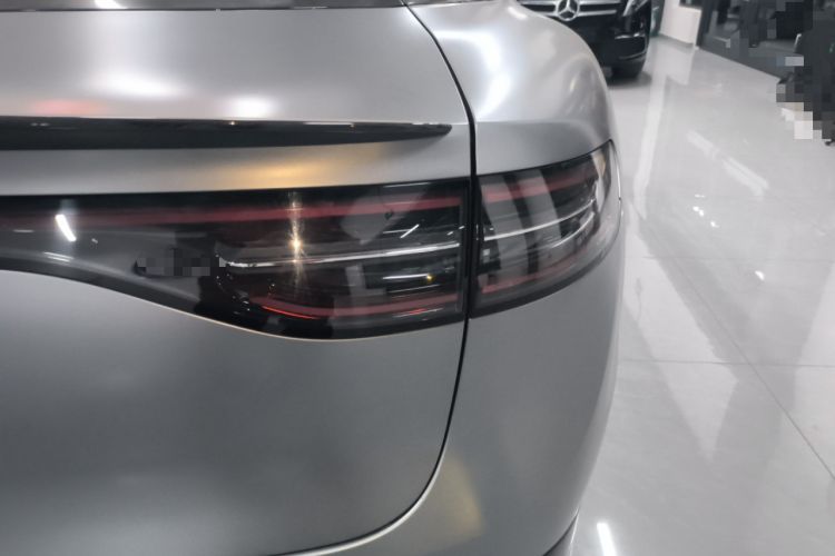 Used Hima Luxeed S7 2024 Max RS Four-Wheel-Drive Performance Edition Right Rear Taillight
