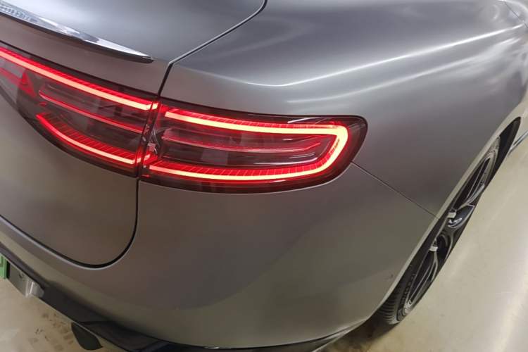 Used Hima Luxeed S7 2024 Max RS Four-Wheel-Drive Performance Edition Right Rear Taillight