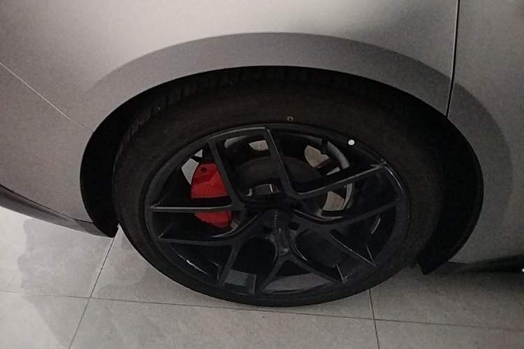 Used Hima Luxeed S7 2024 Max RS Four-Wheel-Drive Performance Edition Right Rear Wheel Hub