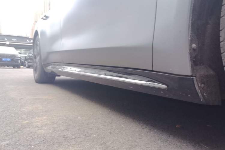 Used Hima Luxeed S7 2024 Max Rear-Drive Long-Range Intelligent Driving Version Right Side Sill