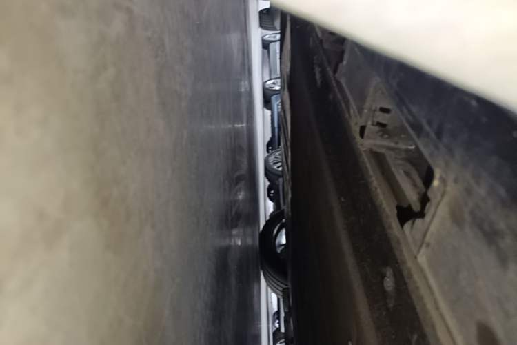 Used Hima Luxeed S7 2024 Max RS Right Side Sill