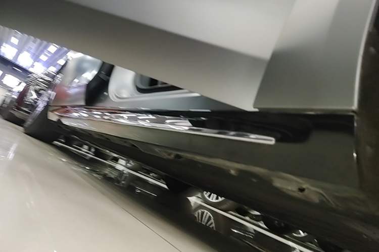 Used Hima Luxeed S7 2024 Max Rear-Drive Long-Range Intelligent Driving Version Right Side Sill