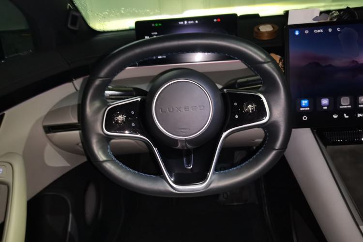 Used Hima Luxeed S7 2024 Max RS Four-Wheel-Drive Performance Edition Steering Wheel