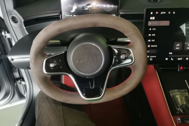 Used Hima Luxeed S7 2024 Ultra Four-Wheel Drive Flagship Edition Steering Wheel
