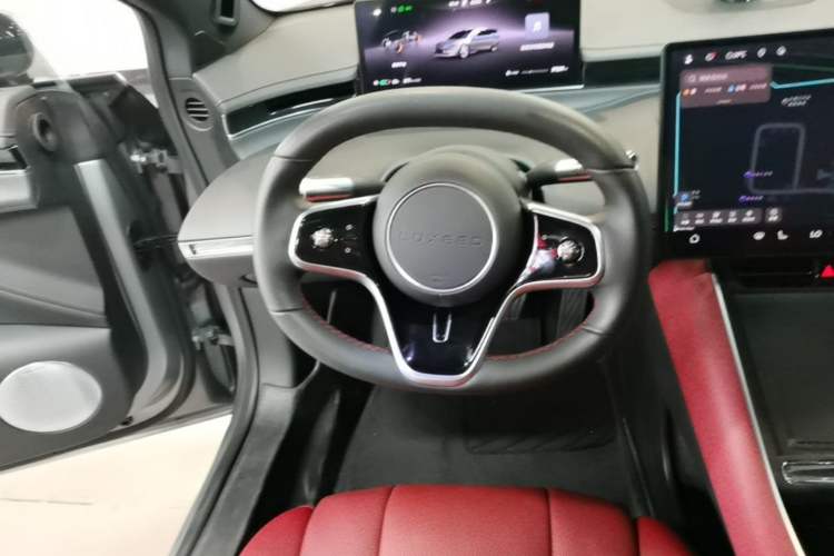 Used Hima Luxeed S7 2024 Max Rear-Drive Long-Range Intelligent Driving Version Steering Wheel