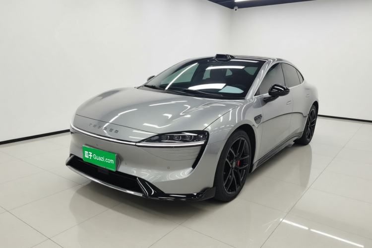 Hima Luxeed S7 2024 Max RS Four-Wheel-Drive Performance Edition