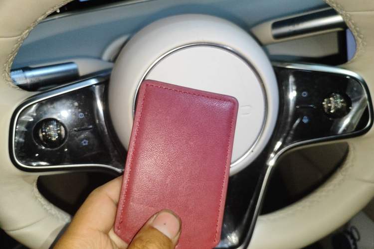 Used Hima Luxeed S7 2024 Max Rear-Drive Long-Range Intelligent Driving Version Vehicle Key