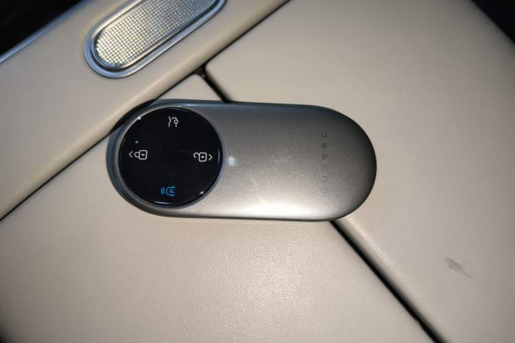 Used Hima Luxeed S7 2024 Max RS Four-Wheel-Drive Performance Edition Vehicle Key