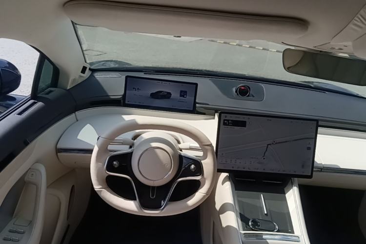 Used Hima Luxeed S7 2024 Max Rear-Drive Long-Range Intelligent Driving Version Center Console