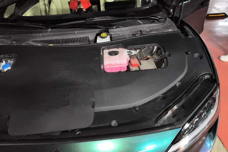 Used Hima Luxeed S7 2024 Max Rear-Drive Long-Range Intelligent Driving Version Engine Bay Left