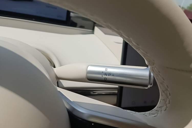 Used Hima Luxeed S7 2024 Max Rear-Drive Long-Range Intelligent Driving Version Gear Lever