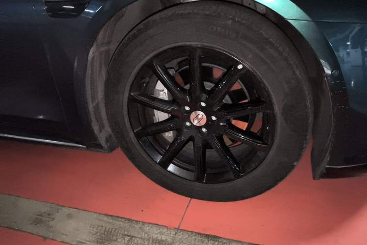 Used Hima Luxeed S7 2024 Max Rear-Drive Long-Range Intelligent Driving Version Right Front Wheel Hub