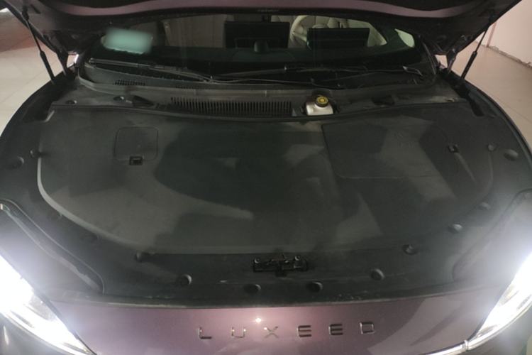 Used Hima Luxeed S7 2024 Ultra Four-Wheel Drive Flagship Edition Engine Bay