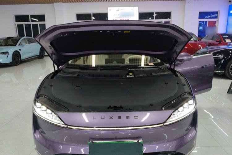 Used Hima Luxeed S7 2024 Ultra Four-Wheel Drive Flagship Edition Engine Bay
