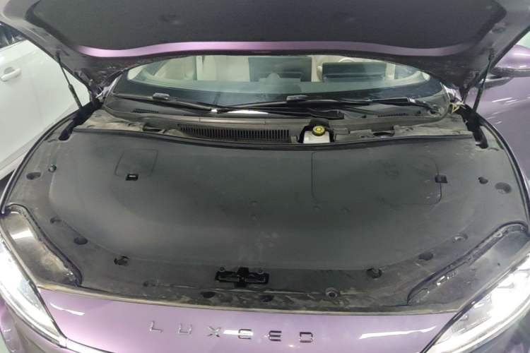 Used Hima Luxeed S7 2024 Ultra Four-Wheel Drive Flagship Edition Engine Bay