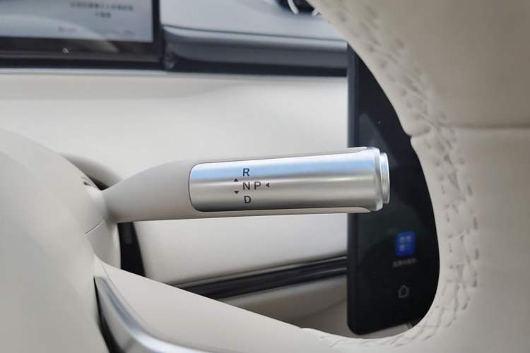 Used Hima Luxeed S7 2024 Pro Model Gear Lever