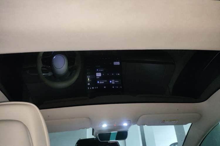Used Hima Luxeed S7 2024 Ultra Four-Wheel Drive Flagship Edition Headliner