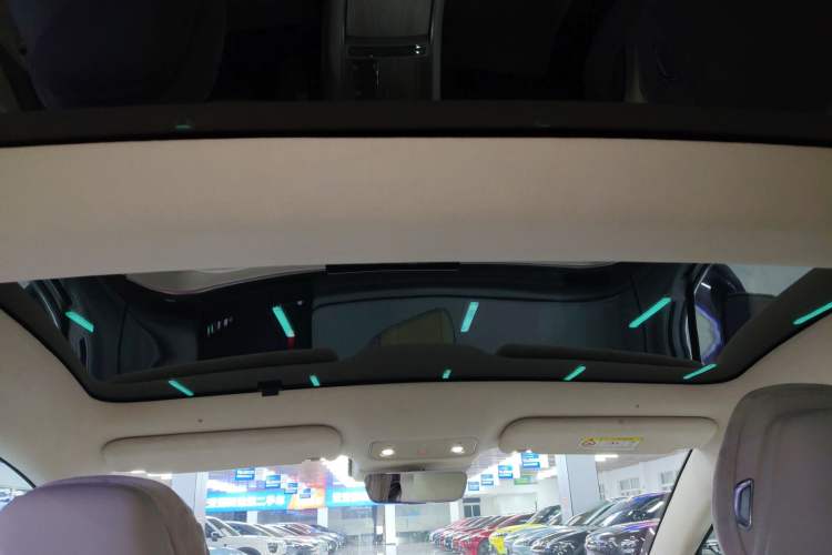 Used Hima Luxeed S7 2024 Ultra Four-Wheel Drive Flagship Edition Headliner