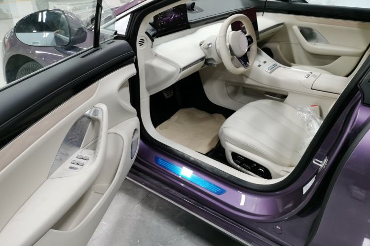 Used Hima Luxeed S7 2024 Pro Model Interior 3