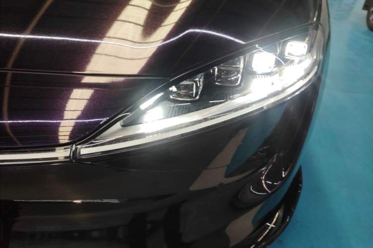 Used Hima Luxeed S7 2024 Ultra Four-Wheel Drive Flagship Edition Left Front Headlight