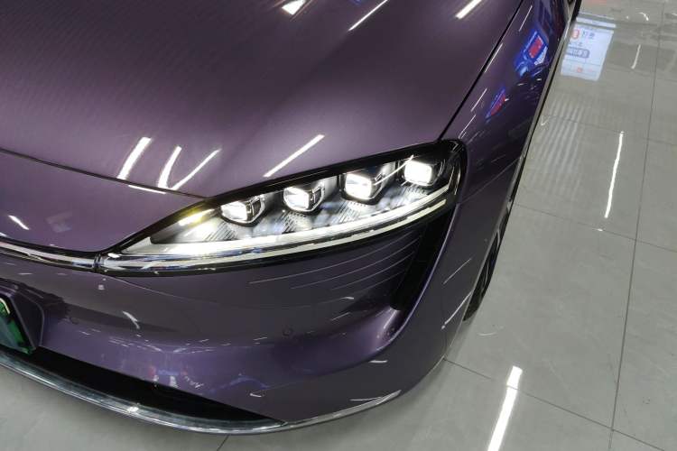 Used Hima Luxeed S7 2024 Ultra Four-Wheel Drive Flagship Edition Left Front Headlight