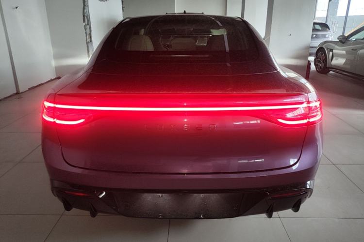 Used Hima Luxeed S7 2024 Ultra Four-Wheel Drive Flagship Edition Rear