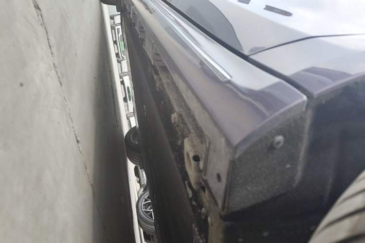 Used Hima Luxeed S7 2024 Pro Model Right Side Sill