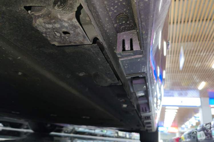 Used Hima Luxeed S7 2024 Ultra Four-Wheel Drive Flagship Edition Right Side Sill