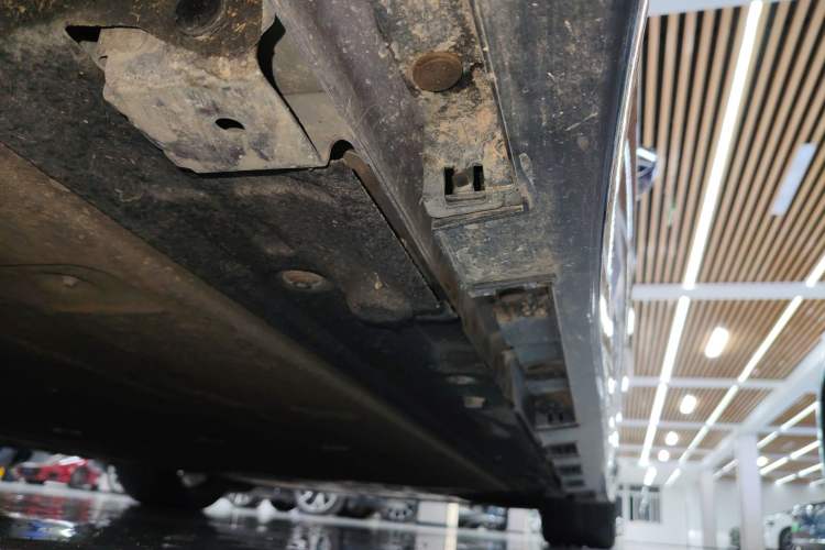 Used Hima Luxeed S7 2024 Ultra Four-Wheel Drive Flagship Edition Right Side Sill