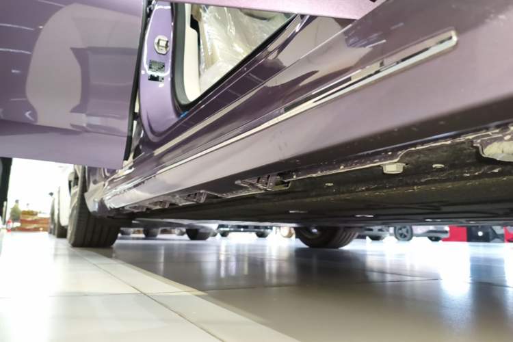 Used Hima Luxeed S7 2024 Pro Model Right Side Sill