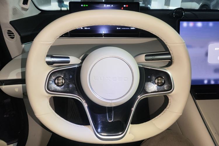 Used Hima Luxeed S7 2024 Ultra Four-Wheel Drive Flagship Edition Steering Wheel