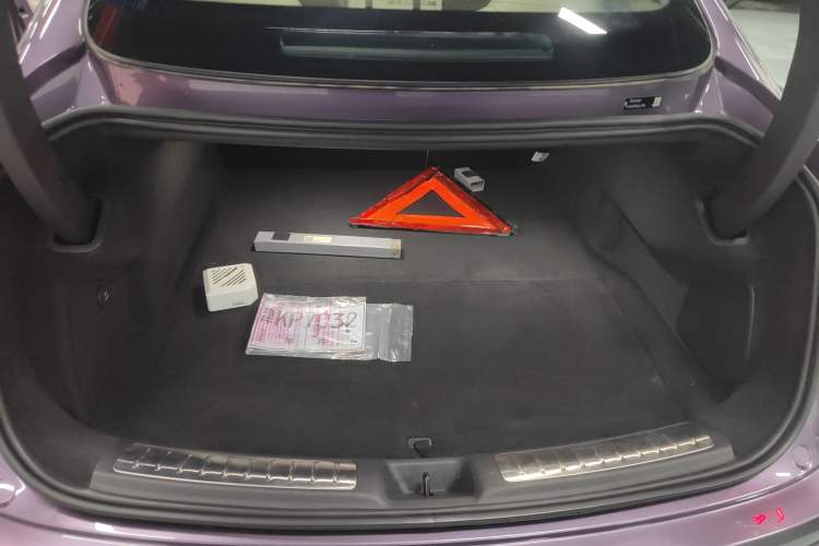 Used Hima Luxeed S7 2024 Ultra Four-Wheel Drive Flagship Edition Trunk
