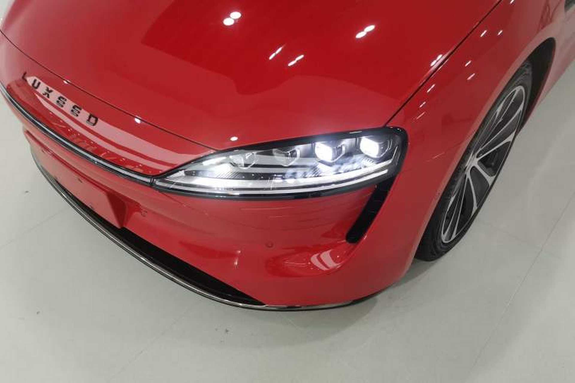 Used Hima Luxeed S7 2024 Ultra Four-Wheel Drive Flagship Edition Left Front Headlight