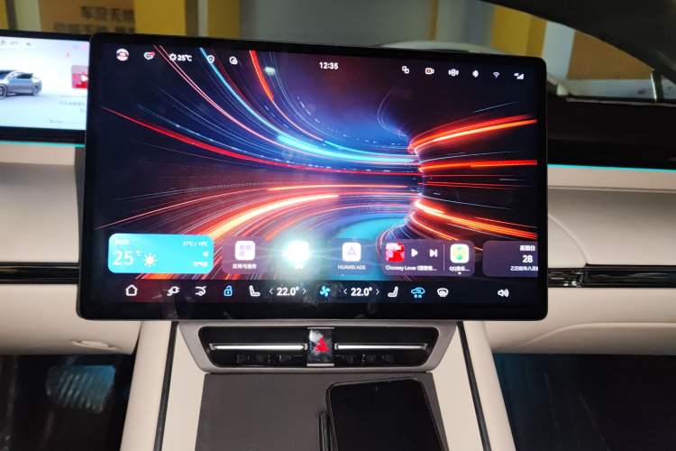 Used Hima Luxeed S7 2024 Max RS Four-Wheel-Drive Performance Edition Audio And AC Panel
