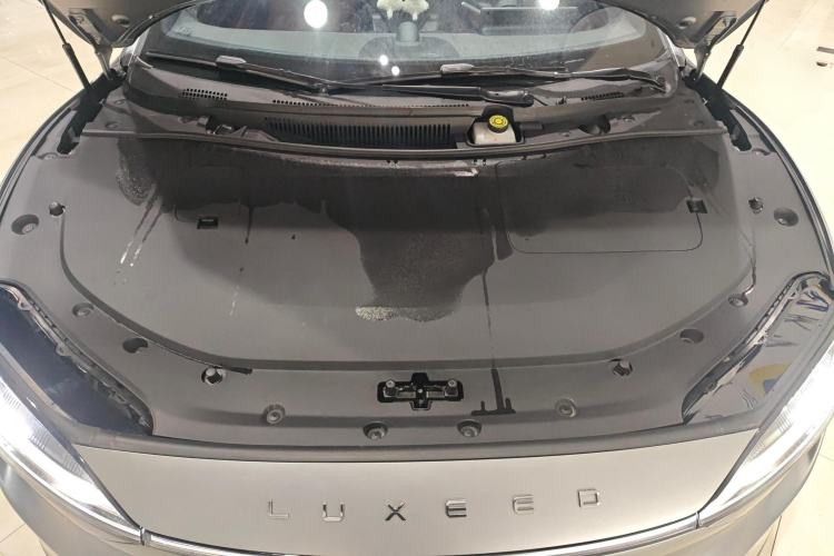 Used Hima Luxeed S7 2024 Max Rear-Drive Long-Range Intelligent Driving Version Engine Bay
