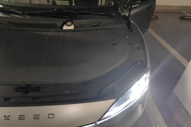 Used Hima Luxeed S7 2024 Max RS Four-Wheel-Drive Performance Edition Engine Bay Left