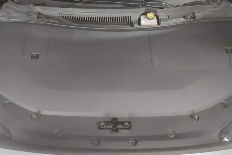 Used Hima Luxeed S7 2024 Pro Model Engine Bay