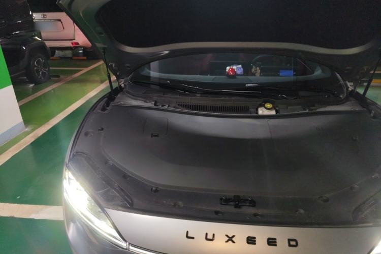 Used Hima Luxeed S7 2024 Max Rear-Drive Long-Range Intelligent Driving Version Engine Bay Right
